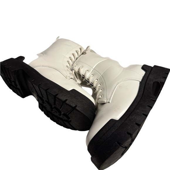 Charlotte Russe ankle boots - Picture 2 of 13